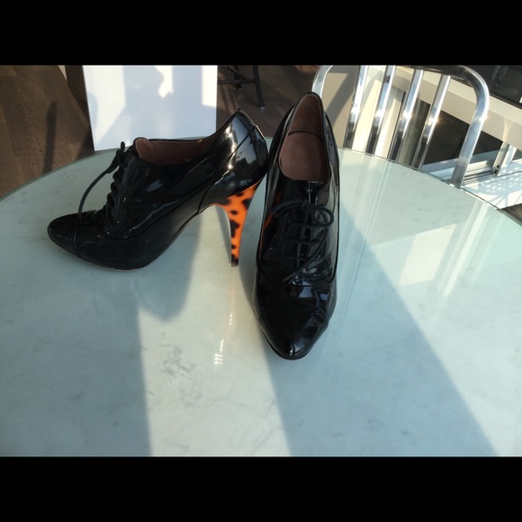 Guiseppe Zanotti patent leather booties - Picture 2 of 5